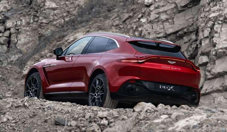 <p>Konfor ve güvenlik donanımlarıyla da öne çıkan modelin başlangıç fiyatı 575 bin Euro (yaklaşık 5 milyon TL) olarak açıklandı. Siparişlerin alındığı araç kasımdan itibaren teslim edilecek.</p>