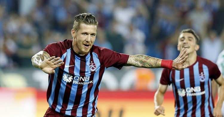<p>Juraj Kucka<br />
<br />
Trabzonspor > Parma<br />
<br />
5.00 mil. €</p>