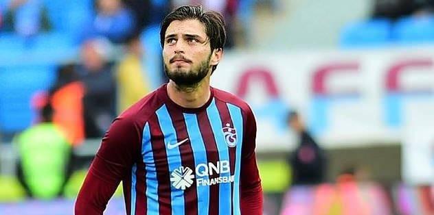 <p>Okay Yokuslu<br />
<br />
Trabzonspor > Celta Vigo<br />
<br />
6.00 mil. €</p>