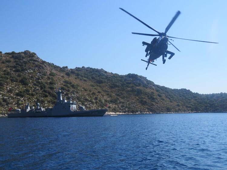 <p>"Geçen yıl Boğaziçi'nden geçen bir Türk filosu, Osmanlı amirali Barbaros Hayrettin Paşa'nın mezarını selamlıyordu. Bu, Osmanlı Devleti'nin Akdeniz'in büyük bir kısmına hakim olduğu zamanlardan kalma bir gelenek</p>
<p> </p>
<p> </p>