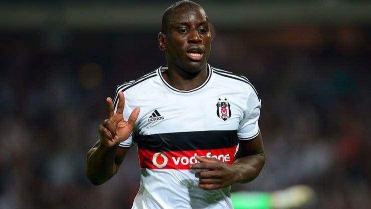 <p>Demba Ba<br />
<br />
Beşiktaş > Shanghai Shenhua<br />
<br />
13.00 mil. €</p>

<p> </p>
