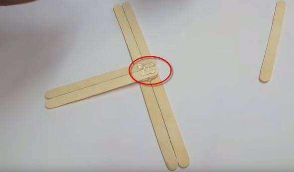 <p>Dondurma çubuklarının son hali böyle. Şimdi bir sonraki adıma geçelim.</p>