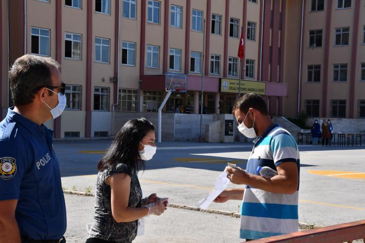 Son dakika: MEB'den kritik hamle! Karar 81 ile gönderildi...