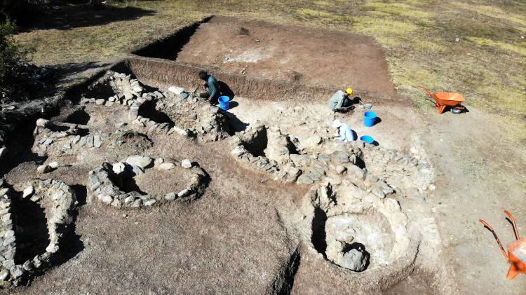 <p>Kazıya, Düzce Üniversitesi Fen Edebiyat Fakültesi Arkeoloji Bölümü Protohistorya ve Önasya Arkeolojisi Ana Bilim Dalı Başkanı Dr. Öğretim Üyesi Nurperi Ayengin danışmanlık yapıyor. </p>
