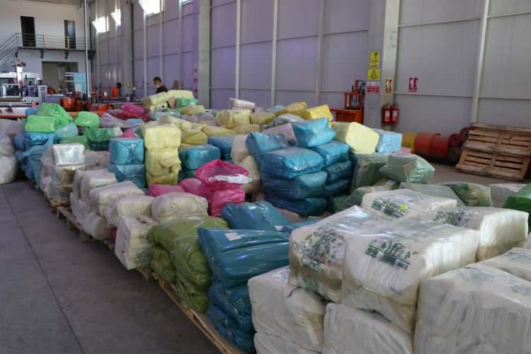 <p>Kovid-19 salgını dolayısıyla t&uuml;m d&uuml;nyada bir ekonomik durgunluk yaşandığını aktaran Kaya, firma olarak krizi fırsata d&ouml;n&uuml;şt&uuml;rd&uuml;klerini dile getirdi.</p>
