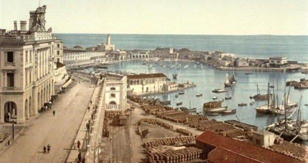 <p>Kaderini değiştiren olay ise, kazandığı para ile aldığı bir gemiyi kullanarak İstanbul'dan, Cezayir'e yola çıkma kararıydı.</p>
<p> </p>
