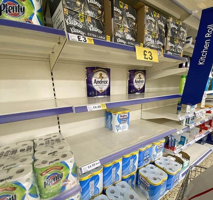 <p>Salgının başlarında halk sabah 6'da marketlerin önünde sıraya girmiş ve 3 saat içerisinde ülke genelinde rafla boşalmıştı.</p>

<p> </p>
