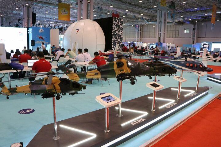 <p>"Her gün yeni bir özelliğini, yeni bir kabiliyetini test etmiş oluyoruz. Helikopterimizin doğal kararlığı oldukça iyi. Pilotaj bakımından iyi kumanda edilebilen, test pilotlarımızın oldukça beğendiği bir konfigürasyon olarak başarılı şekilde testlerine devam etmekte. Kısmet olursa bu sene sonu itibarıyla ilk yerli motorumuzu da Gökbey helikopterimize entegre etmeye başlayacağız. </p>