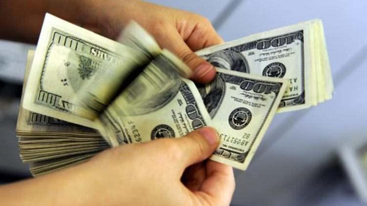 Ünlü ekonomistten çılgın dolar açıklaması!