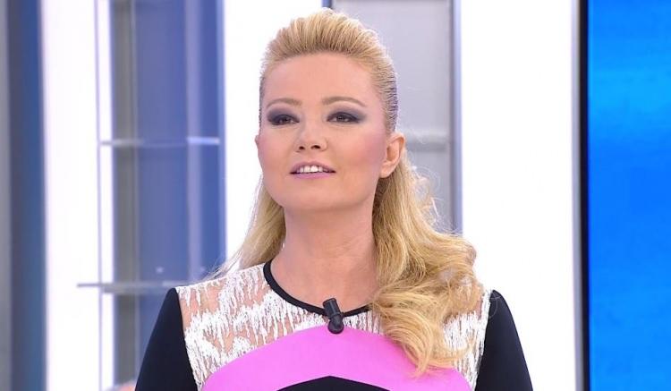 <p>Ünlü gazeteci Müge Anlı, şarkıcı Songül Karlı hakkında konuştu. Anlı, Karlı'nın geçim açısından sıkıntılar yaşadığını belirtti.</p>