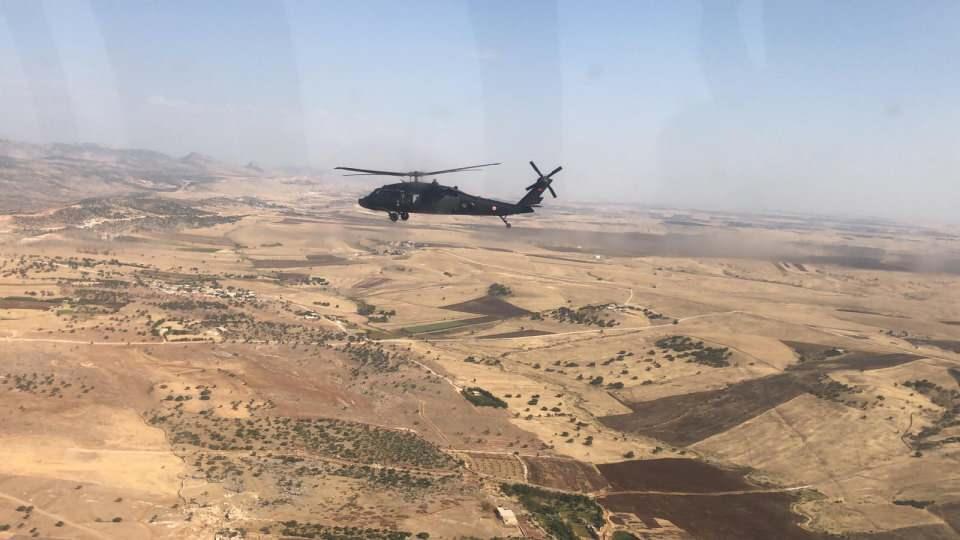 <p><strong>9 AYDA 42 TON ESRAR ELE GEÇİRİLDİ</strong></p>
<p>Diyarbakır İl Emniyet Müdürlüğü ve İl Jandarma Komutanlığı ekiplerince 1 Ocak gününde bu yana uyuşturucuyla mücadele kapsamasında sürdürülen operasyonlarda 97 milyon 250 bin kök Hint keneviri, 42 ton 684 kilo esrar ele geçirildi.</p>
<p> </p>