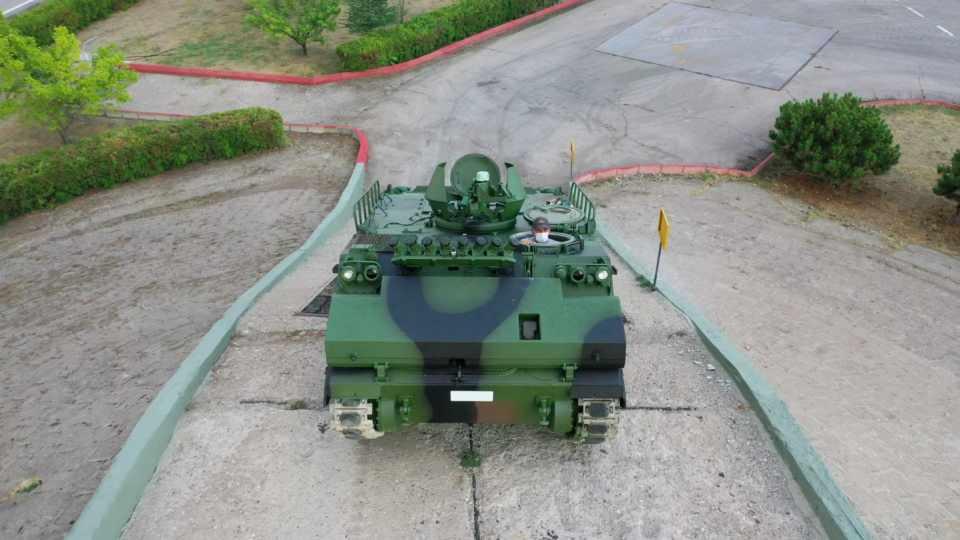 <p><strong>Otonom araç için alt yapı sağlayacak</strong><br />
</p>
<p>Araç yeni nesil silah ve teçhizatlara güç sağlayabileceği için lazer, radar ve benzeri yüksek enerji isteyen ekipmanlar da kullanılabilecek.</p>