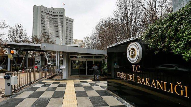 <p><strong>Dışişleri Bakanlığı</strong><br />
<br />
Kadro: 1 sözleşmeli sekreter<br />
Son Başvuru Tarihi: 15 Ekim</p>