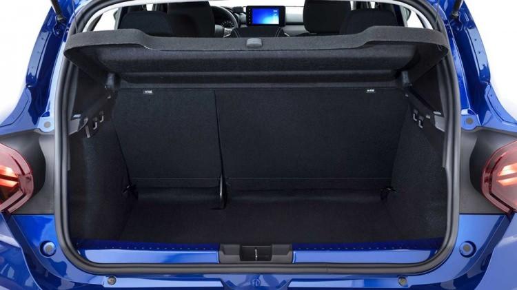 <p>Tüm donanım seviyelerinde standart özellik olarak sunulan LED farlar gece görüşünü de artırıyor.</p>
<p> </p>