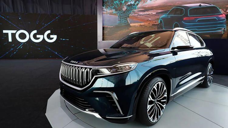 <p>Öyle ki, yerli otomobil için Gemlik'te yeni fabrika kurulması yerine Honda'dan boşalacak tesisin kullanılması yönünde görüşler vardı.</p>