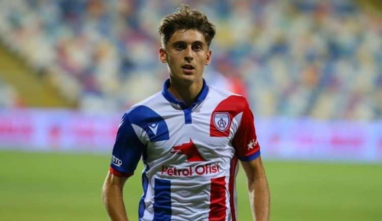 <p>RAVİL TAGİR<br />
<br />
Eski Takımı: Altınordu<br />
Yeni Takımı: Başakşehir</p>
