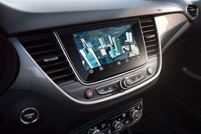 <p>Opel, Avrupa’da, 2021 yılı başlarında bayilere ulaşacak olan yeni Crossland modelinin Türkiye satışının ise 2021’in ilk çeyreğinde başlayacağını duyurdu. </p>