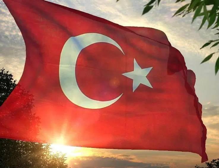 <p>Ural – Altay dil grubunun Altay dilleri ailesinde yer alan, dünyadaki en zengin dillerden biri olan Türkçe en çok konuşulan 5. dil durumunda.</p>
