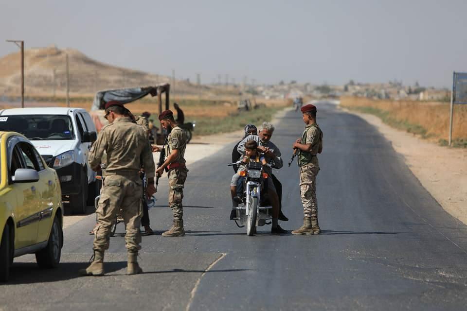 <p>Harekatın 4. gününde Rasulayn ilçe merkezi, 5. gününde Tel Abyad ilçesi YPG/PKK'lı teröristlerden temizlendi.</p>

<p> </p>
