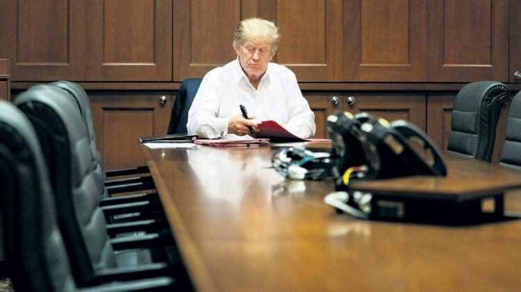 <p>Conley, oksijen seviyesi düşmesinden sonra, Cumartesi günü Trump'a kortikosteroid ilaç deksametazon verildiğini söyledi. Deksametazon, yaygın olarak bulunabilen bir steroid ilaç olarak biliniyor ve tipik olarak oksijen desteği alan veya ventilasyona ihtiyaç duyan hastalara veriliyor.</p>
<p> </p>