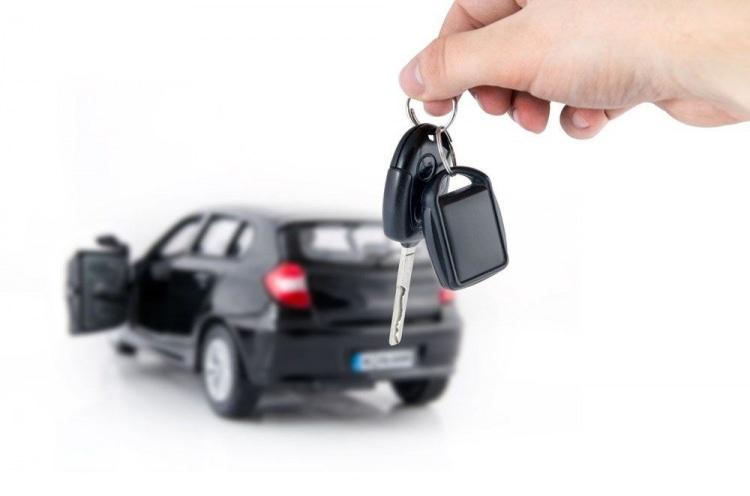 <p>Bunu, 3 bin 735 adetle Ford Transit/Tourneo Courier, 3 bin 562 adetle Fiat Fiorino, 2 bin 582 adetle Ford Transit/Tourneo Connect, 2 bin 33 adetle VW Caddy, 1.906 adetle VW Transporter, 1.258 adetle Renault Kangoo, 1.243 adetle Ford Transit, 1.164 Peugeot Partner ve 945 adetle de Citroen Berlingo takip etti.</p>
