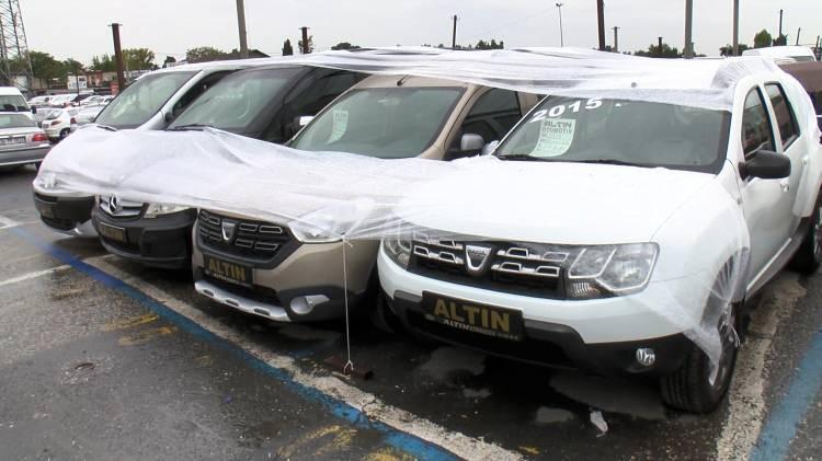 <p>Artık insanlar fırsat mı kolluyor. Ne yapmaya çalışıyor bir türlü anlamadım. Otoparklar dolu, oralara götüremiyoruz. </p>
