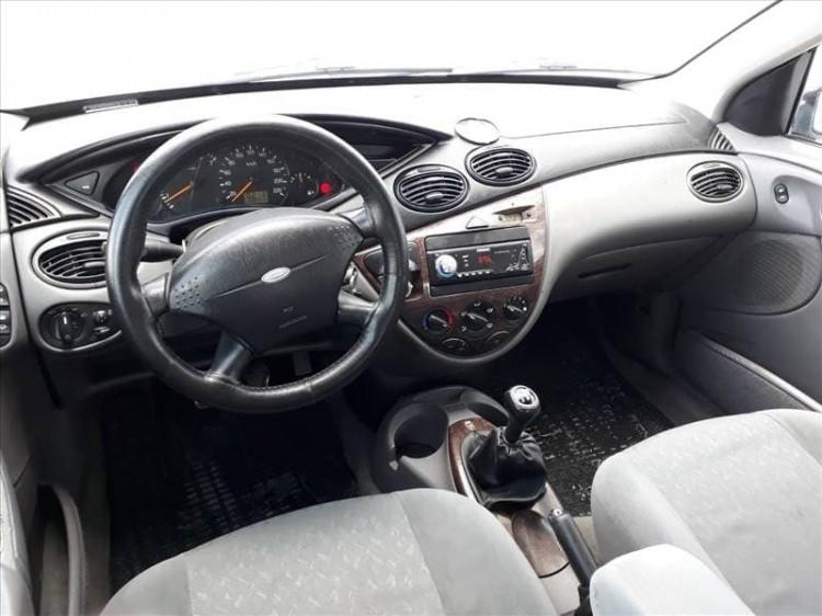 <p>Kontak 0 konumunda iken günlük kilometre sıfırlama düğmesine basılı tutarak kontağı açtığımızda veya motoru çalıştırdığımızda göstergedeki lcd ekranda bazı verilere ulaşırız.</p>