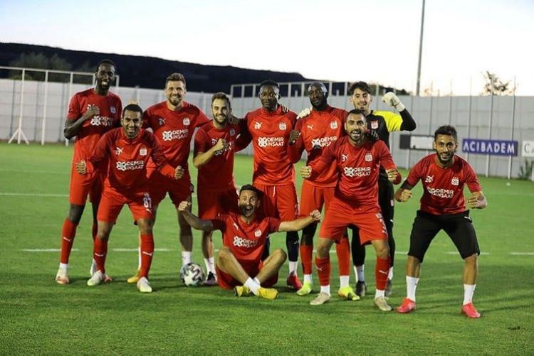 <p>Sivasspor 30.6</p>

<p> </p>

<p> </p>
