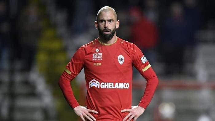 <p>Steven Defour</p>
