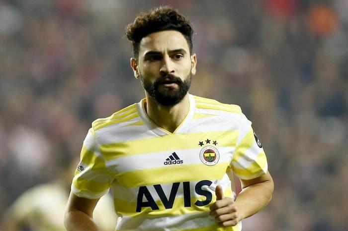 <p>Bonservisi elinde olan, daha önce Türkiye'de de forma giyen birçok ünlü futbolcu, Avrupa'da sona eren yaz transfer döneminde kulüp bulamadı. İşte öne çıkan bazı isimler.</p>