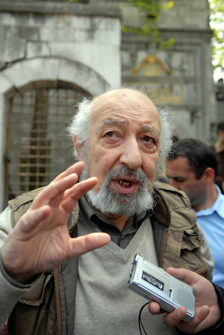 <p>Duayen foto muhabiri Ara Güler, 90 yaşında 2 yıl önce aramızdan ayrılmıştı.</p>

<p> </p>
