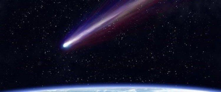 <p>Nuth'a göre, bu riski ortadan kaldırmanın en garanti yolu uzaya tek görevi gezegenimize çarpması muhtemel asteroidleri inceleyecek bir araç göndermek. </p>
<p> </p>