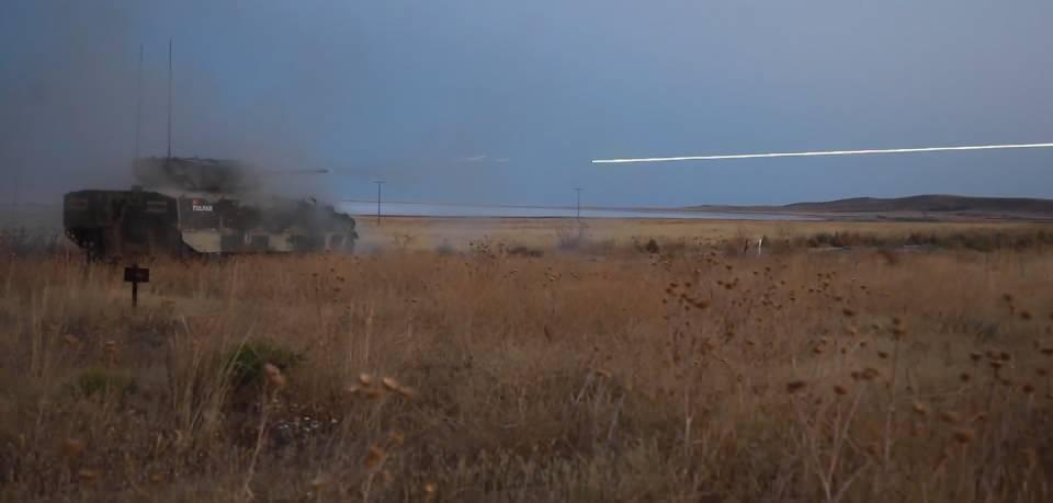 <p>Otokar'ın zırh ve mayın kiti çözümleri konusundaki tecrübesinin optimum koruma çözümleri elde etmek için kullanıldığına işaret eden Görgüç, "NATO STANAG 4569'a uygun olarak TULPAR araç tasarımının kara mayınlarına ve balistik tehditlere karşı koruma sağladığı, yapısal bütünlük ve mürettebat bekası açısından başarılı bir şekilde test ve kalifiye edildi." diye konuştu.</p>
<p> </p>
