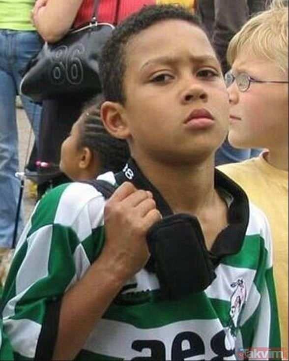 <p>Memphis Depay</p>