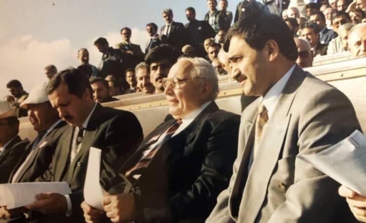 <p>Recep Tayyip Erdoğan, Necmettin Erbakan ve Veysel Eroğlu</p>

<p> </p>
