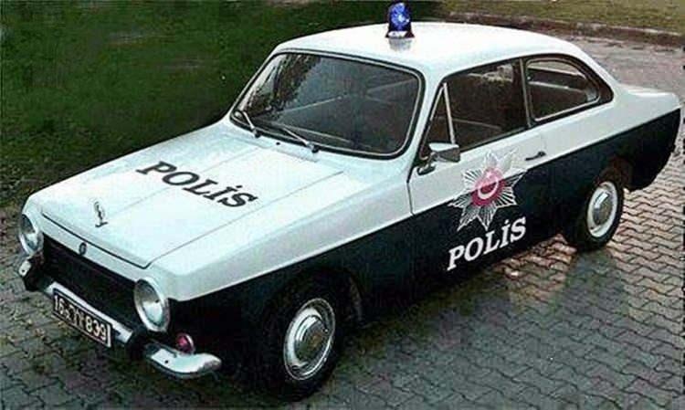 <p>Siyah Beyaz Polis Arabaları</p>

<p> </p>
