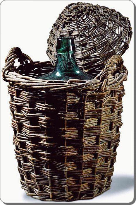 <p>Su damacanaları ve sakalar</p>

<p> </p>
