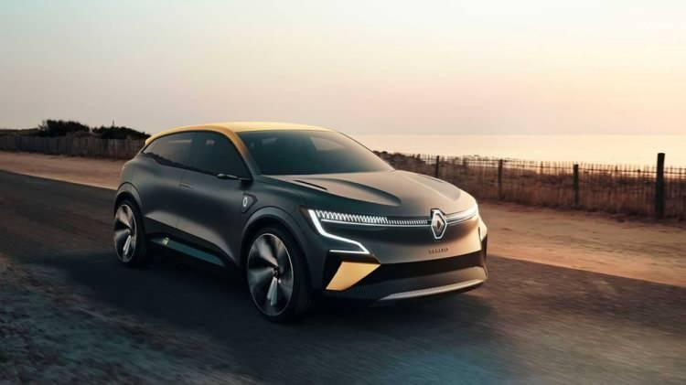 <p>Tamamen elektrikli modelde ızgaraya ihtiyaç duyulmadığı için burayı LED aydınlatmalar ve büyük Renault logosu dolduruyor.</p>
