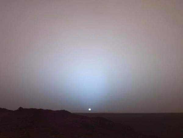 <p>Mars`tan Güneş`in Görünüşü, NASA 2005</p>