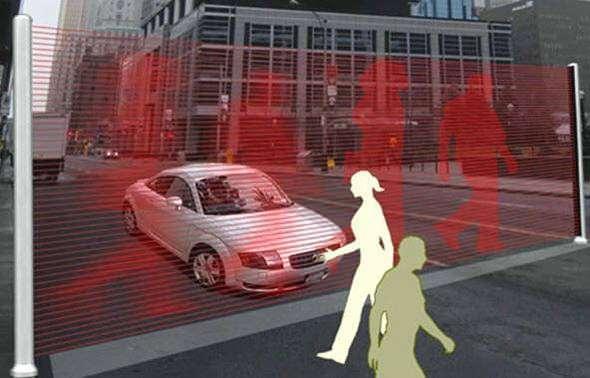 <p>Gelecekte araçlar daha da hızlanacak; yayalarla olası kaza riski de artacak. Yıllar önce Çinli tasarımcının geliştirdiği hologram teknolojisi konsepti gerçek olduğunda kırmızıda geçmek çok daha güç olacak! Yolun iki yanına koyulan sistem, yayalar geçtiği sırada hologram görüntüyü yola yansıtacak ve olası kazaların önüne geçilecek.</p>
<p> </p>