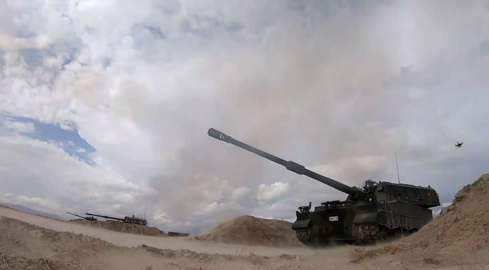 <p><strong>'AZERBAYCAN'IN HAKLI DAVASINI DESTEKLİYORUZ'</strong></p>
<p>Ermenistan'ın Azerbaycan'daki sivil hedeflere yönelik saldırıları sonrasında Azerbaycan'ın öz topraklarını işgalden kurtarmaya yönelik başlattığı harekata da değinen Akar, şöyle dedi:</p>