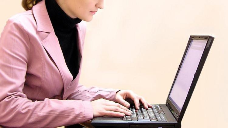 <p><strong>GAZİ ÜNİVERSİTESİ</strong></p>
<p>7 SÖZLEŞMELİ PERSONEL ALACAK</p>
<p> </p>