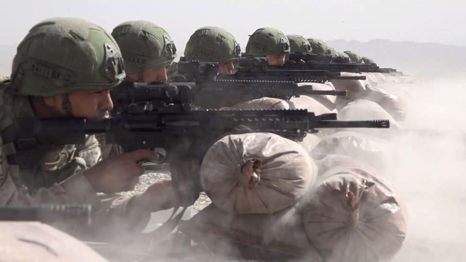 <p>Siz, bir taraftan deniz yetki alanlarını kendinize göre dizayn etmeye çalışacaksınız, diğer taraftan Kıbrıs Türkü'nü yok sayacaksınız ve çözüm isteyeceksiniz. </p>