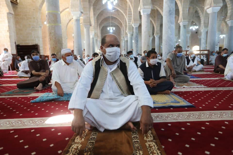 <p>Bölgedeki cemaatin namazlarını eda etmek için "özellikle Murat Ağa Camisine gelmeye özen gösterdiklerini" aktaran Merrur, "Bu cami, tarihi 1551 yılına dayanan kadim bir Türk mirası. Ayrıca köklü bir medeniyet eseri ve özgün bir mimariye tarza sahip." dedi.<br />
 </p>
