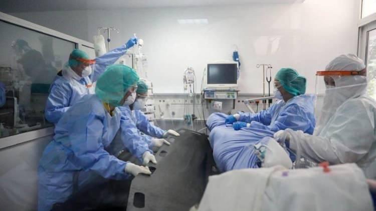 İngiltere'den korkutan Kovid-19 araştırması: Daha hızlı öldürüyor