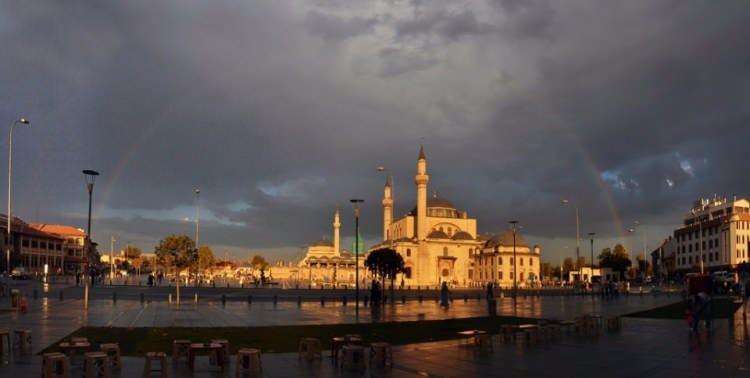 <p><strong>Konya&nbsp;</strong>-&nbsp;161.605&nbsp; kişi</p>
