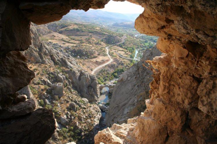 <p><strong>Adıyaman&nbsp;</strong>-&nbsp;203.974&nbsp; kişi</p>
