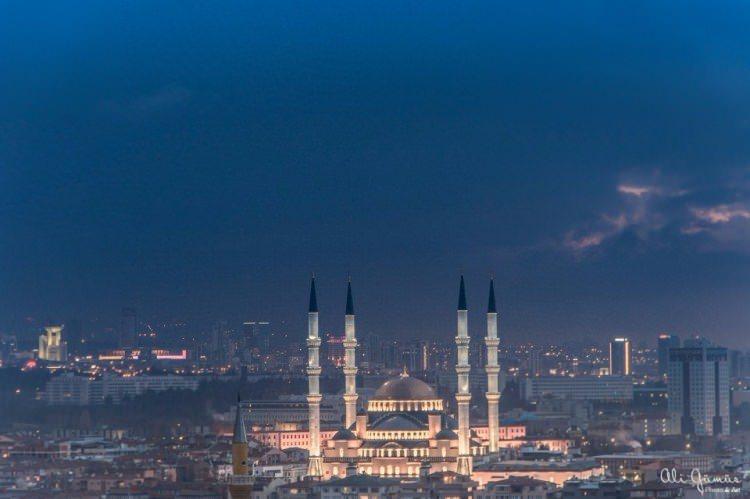 <p><strong>Ankara&nbsp;</strong>-&nbsp;98.966&nbsp; kişi</p>
