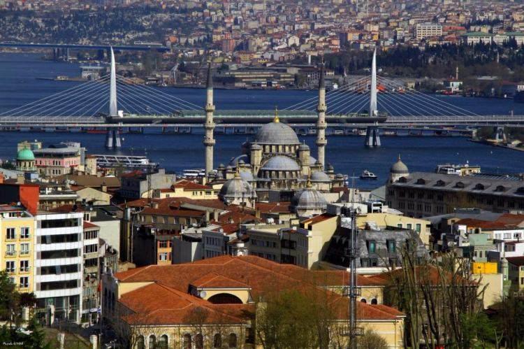 <p><strong>İstanbul</strong>&nbsp;-2.153.513&nbsp;&nbsp;kişi</p>
