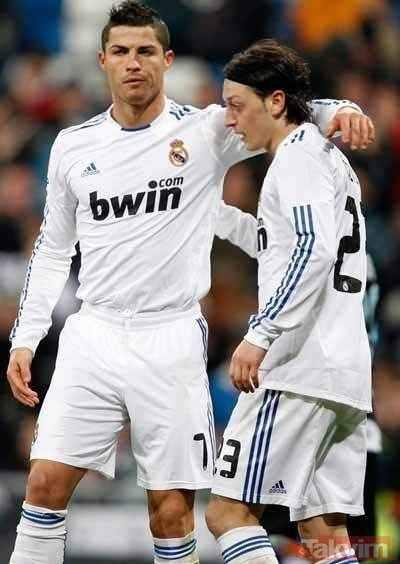 <p><strong>MESUT ÖZİL</strong></p>

<p>"Ronaldo yakın arkadaşım. Ayrıca dinime karşı saygılı. Ben Kur'an okuduğum zaman saygı gösteriyor. Kur'an duymak hoşuna gidiyor"</p>

